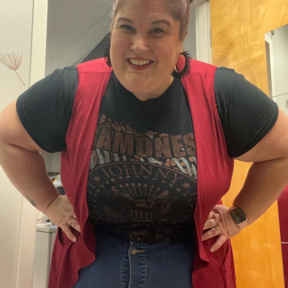 Meet your Posher, Roxy - Picture 7 of 12